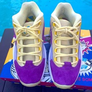 Reebok Question Low IV Ice Cream size 9.5